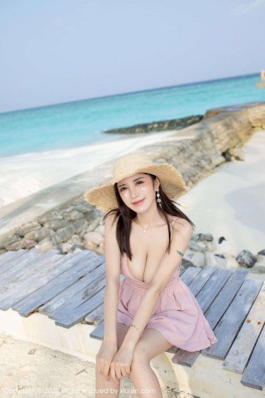 李佳航